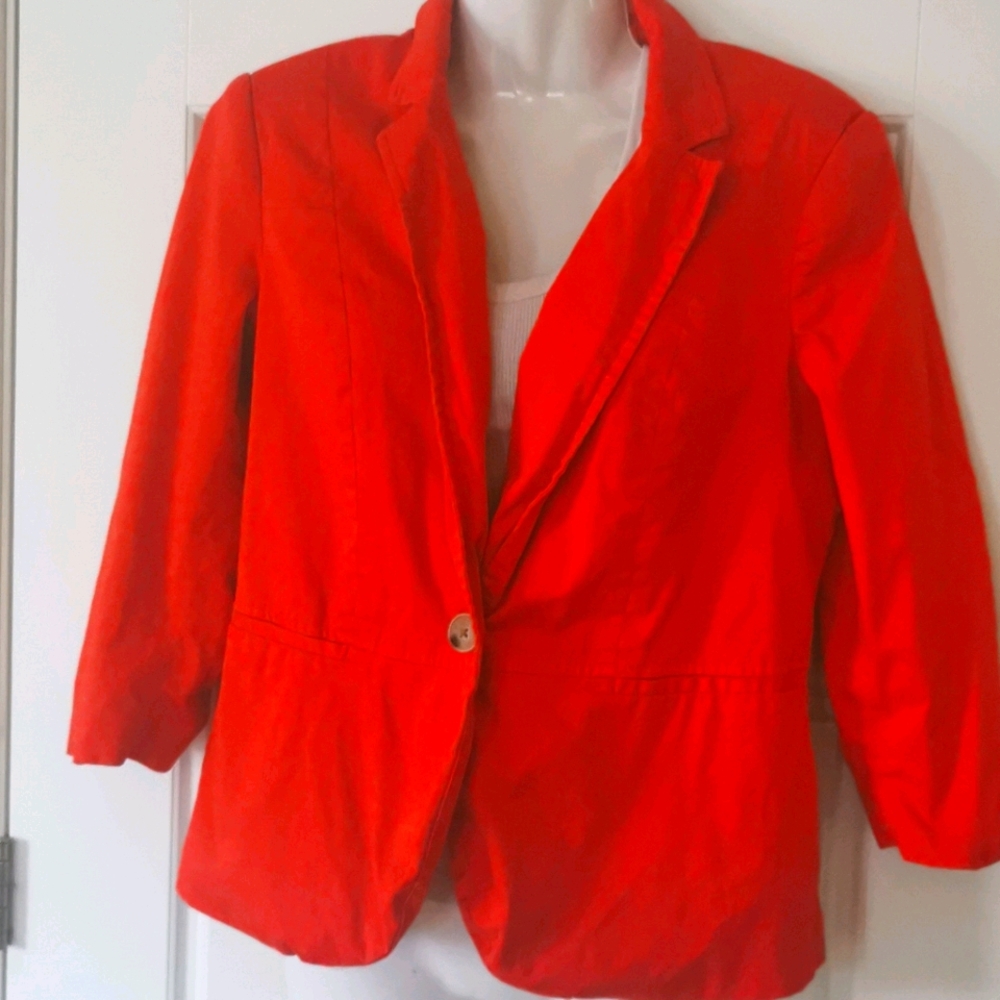 🌺 2/$20🌺 orange/red jacket